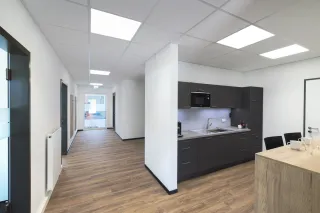 Mobile Raumsysteme für Arbeit: Büro- und Sozialgebäude Mobile Raumsysteme für Arbeit: Büro- und Sozialgebäude