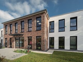 Effizienz trifft architektonische Klarheit Effizienz trifft architektonische Klarheit