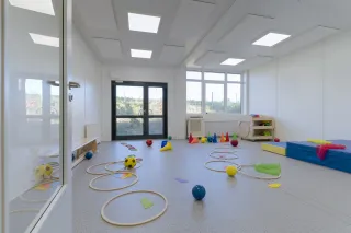 Mobile Raumsysteme für Bildung: Kitas und Schulen Mobile Raumsysteme für Bildung: Kitas und Schulen