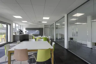 Mobile Raumsysteme für Arbeit: Büro- und Sozialgebäude Mobile Raumsysteme für Arbeit: Büro- und Sozialgebäude