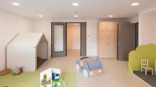 Fingerschutztüren mit integriertem Klemmschutz Fingerschutztüren mit integriertem Klemmschutz