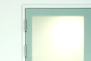 Flächenbündige Glasverbund-Türelemente Flächenbündige Glasverbund-Türelemente