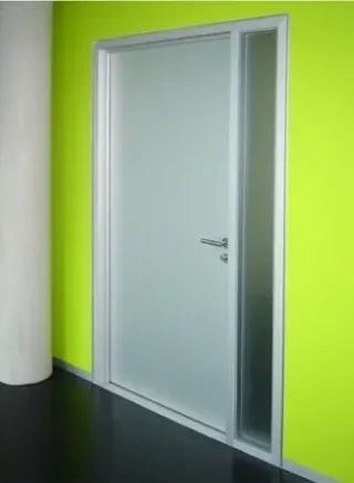 Aluminiumzargen für Holz- und Glastüren Aluminiumzargen für Holz- und Glastüren