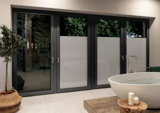 REHAU Smart Privacy Fensterlösungen REHAU Smart Privacy Fensterlösungen