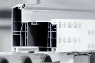 REHAU EcoPuls - Nachhaltige Kreislaufwirtschaft für Fensterprofilsysteme REHAU EcoPuls - Nachhaltige Kreislaufwirtschaft für Fensterprofilsysteme