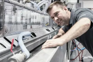 REHAU EcoPuls - Nachhaltige Kreislaufwirtschaft für Fensterprofilsysteme REHAU EcoPuls - Nachhaltige Kreislaufwirtschaft für Fensterprofilsysteme