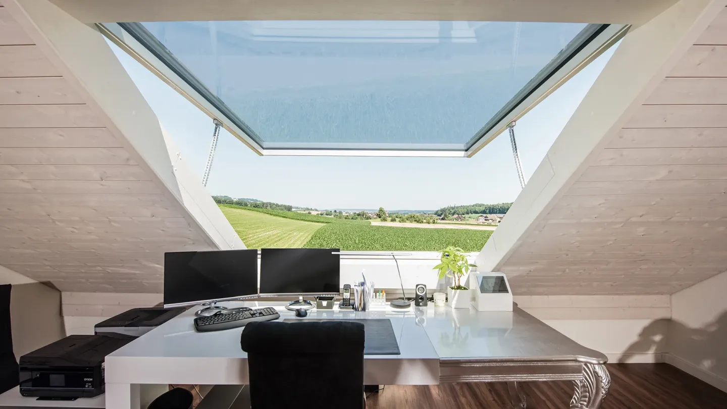 Lamellen-Dachfenster und  Klappdachfenster Lamellen-Dachfenster und  Klappdachfenster