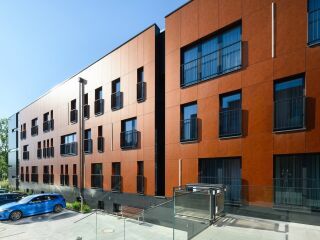 Geschichte trifft auf Moderne. Geschichte trifft auf Moderne.