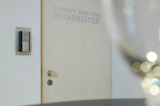 Wandleser & Steuerungen für die Zutrittskontrolle Wandleser & Steuerungen für die Zutrittskontrolle