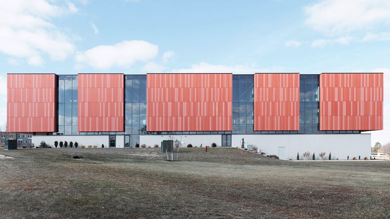 öko skin Betonfassade: Fassadenlatten