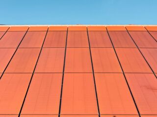 Sonne trifft Stadt, Tradition und Architektur
