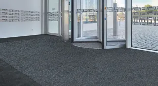 Sauberlauf von emco als Bahnen, Matten oder Bodenbelag Sauberlauf von emco als Bahnen, Matten oder Bodenbelag