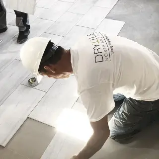 Drytile -Trockenverlegesystem für Fliesen Drytile -Trockenverlegesystem für Fliesen