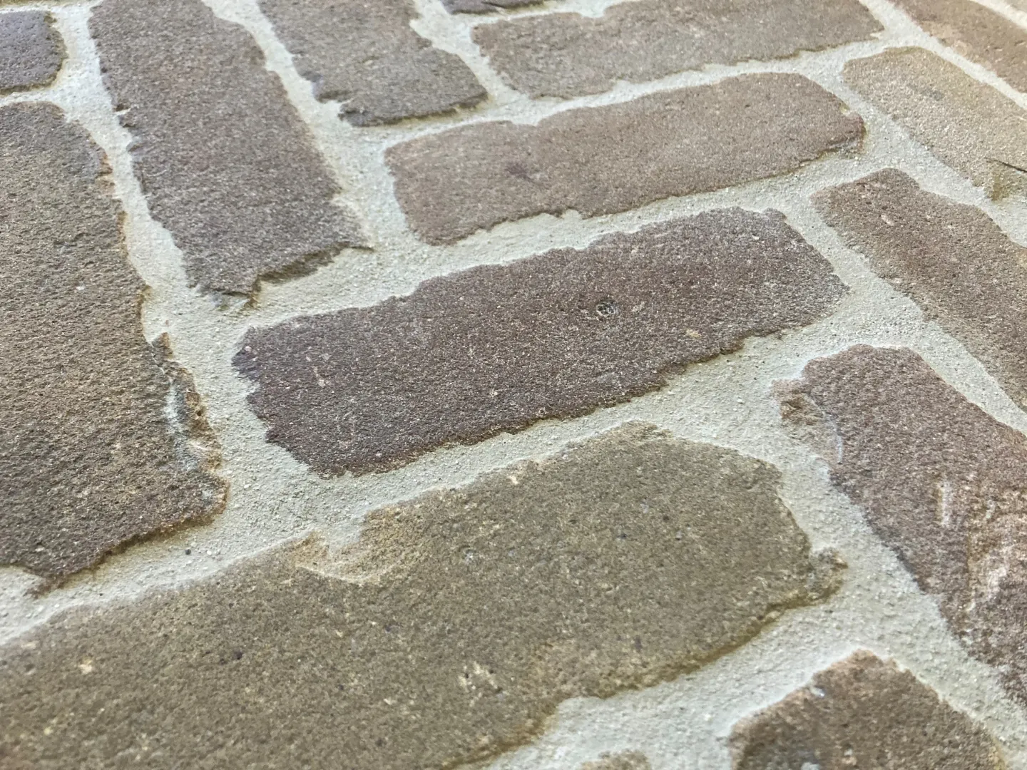 ReUse Pflasterklinker und Natursteinplatten für den Außenbereich ReUse Pflasterklinker und Natursteinplatten für den Außenbereich