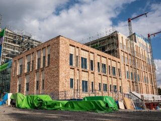 Historische ReUse Ziegel für nachhaltigen Neubau in Schweden
