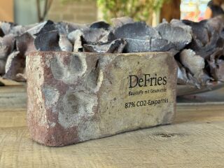 Der Erfolg deines Projekts liegt bei DeFries auf Lager: Alles nur Fassade!