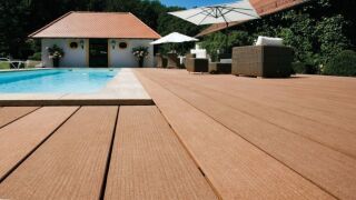 WPC Terrassendielen für Poolbereiche und Spa