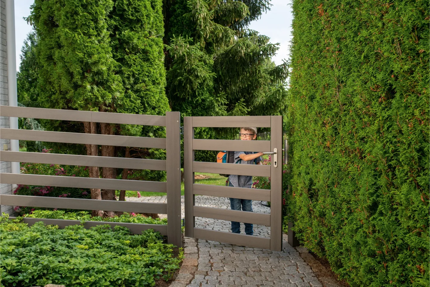 megawood® LIMES Sichtschutz- und Zaunsystem megawood® LIMES Sichtschutz- und Zaunsystem
