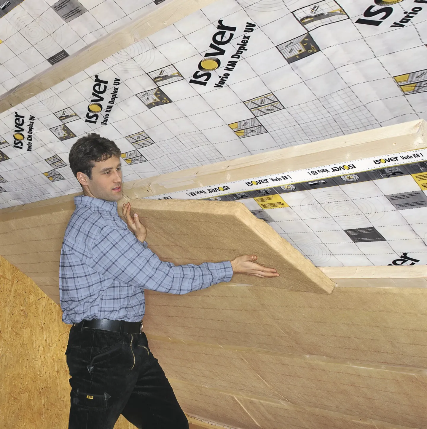 Zwischensparrendämmung mit ISOVER Integra ZKF 032 und UKF 032 Zwischensparrendämmung mit ISOVER Integra ZKF 032 und UKF 032