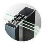HUECK Flex Technolgie Detailansicht eines Aluminiumfensterprofils mit integrierten Dichtungen und Verglasungselementen
