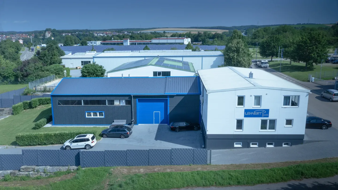 Industrie- und Gewerbehallen Industrie- und Gewerbehallen