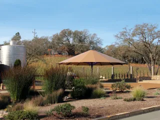 Wind- und Wetterfeste Sonnenschirme Wind- und Wetterfeste Sonnenschirme