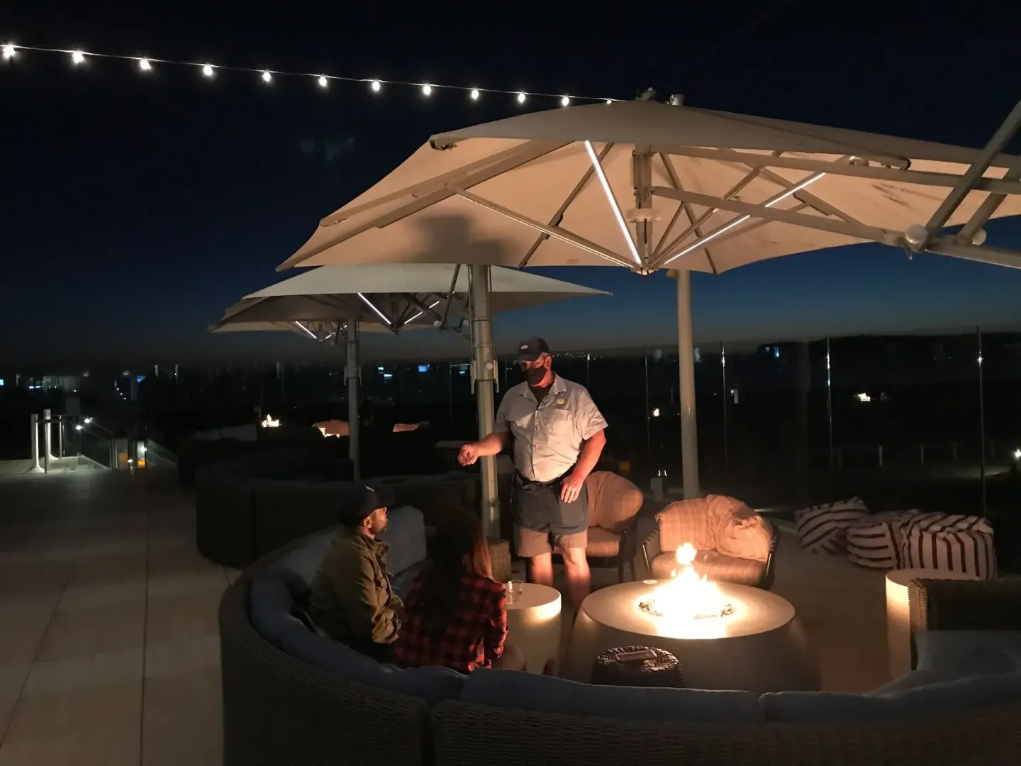 Wind- und Wetterfeste Sonnenschirme Wind- und Wetterfeste Sonnenschirme