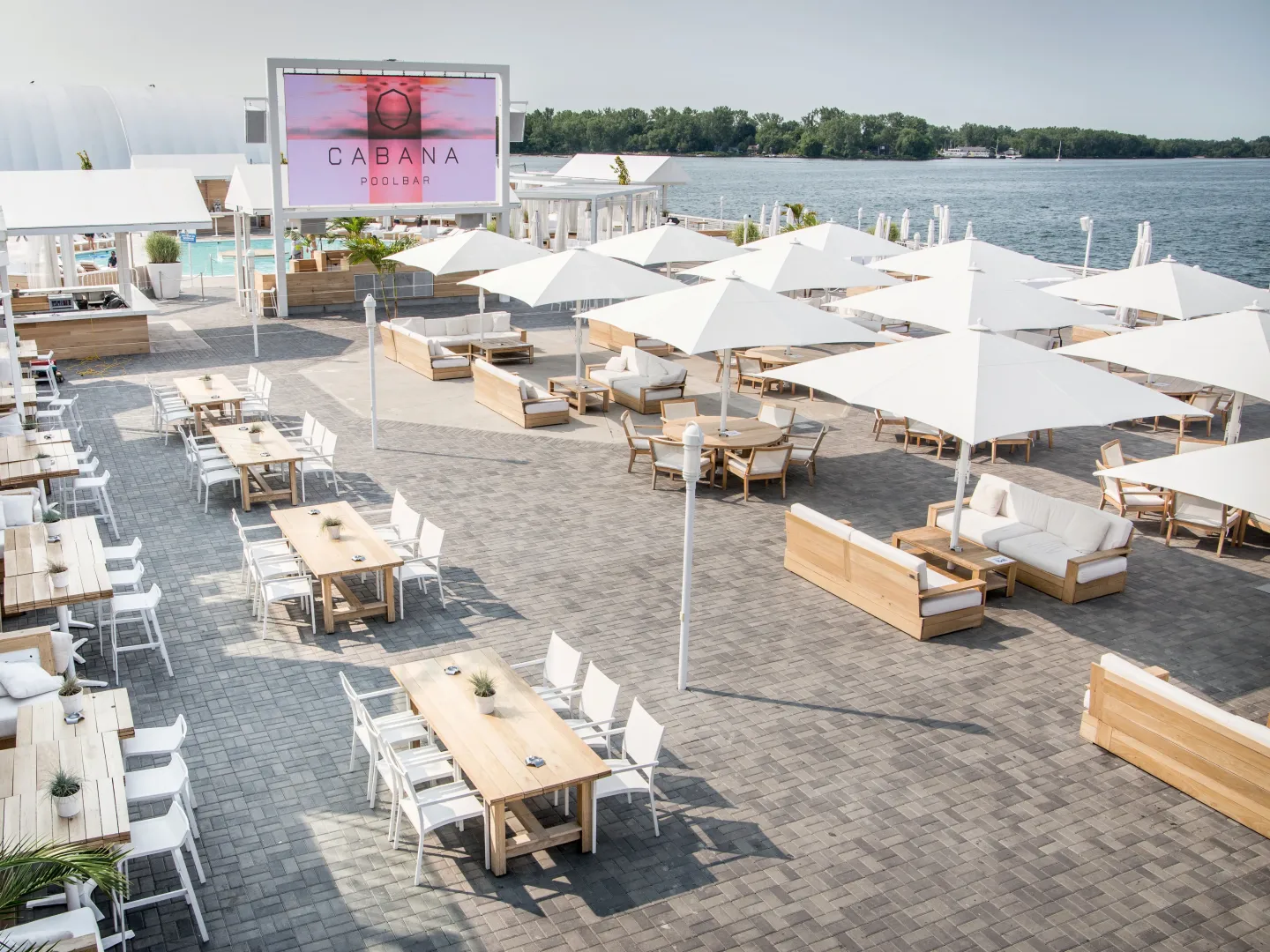 Wind- und Wetterfeste Sonnenschirme Wind- und Wetterfeste Sonnenschirme