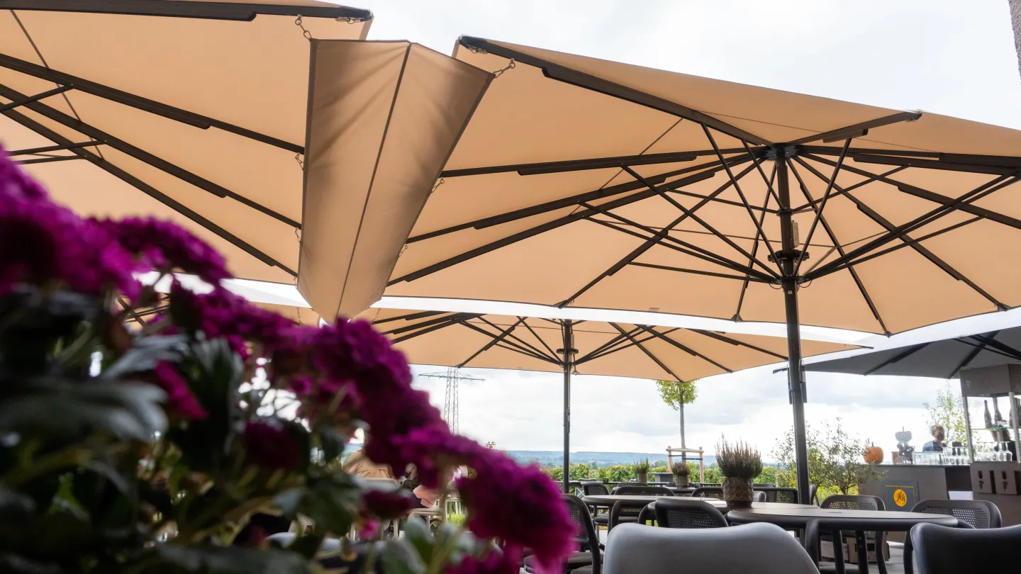 Wind- und Wetterfeste Sonnenschirme Wind- und Wetterfeste Sonnenschirme