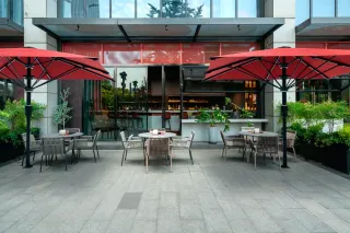 Wind- und Wetterfeste Sonnenschirme Wind- und Wetterfeste Sonnenschirme