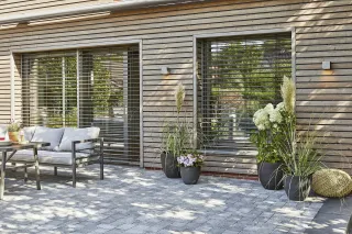 Tageslichtmanagement mit Raffstore Tageslichtmanagement mit Raffstore