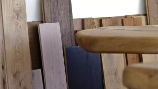 Massivholz- und Mehrschicht-Dielenböden Massivholz- und Mehrschicht-Dielenböden