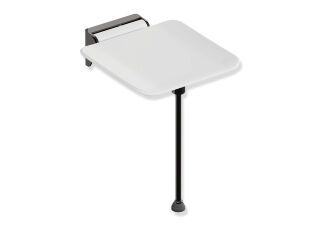 HEWI Klappsitz mit Bodenstütze des Systems 900