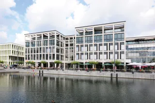 Drainage- und Entwässerungsrinnen Drainage- und Entwässerungsrinnen