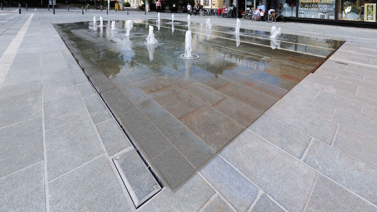 Schlitzrinnen für hochwertige Architektur