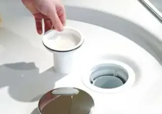 Duschwannenabläufe