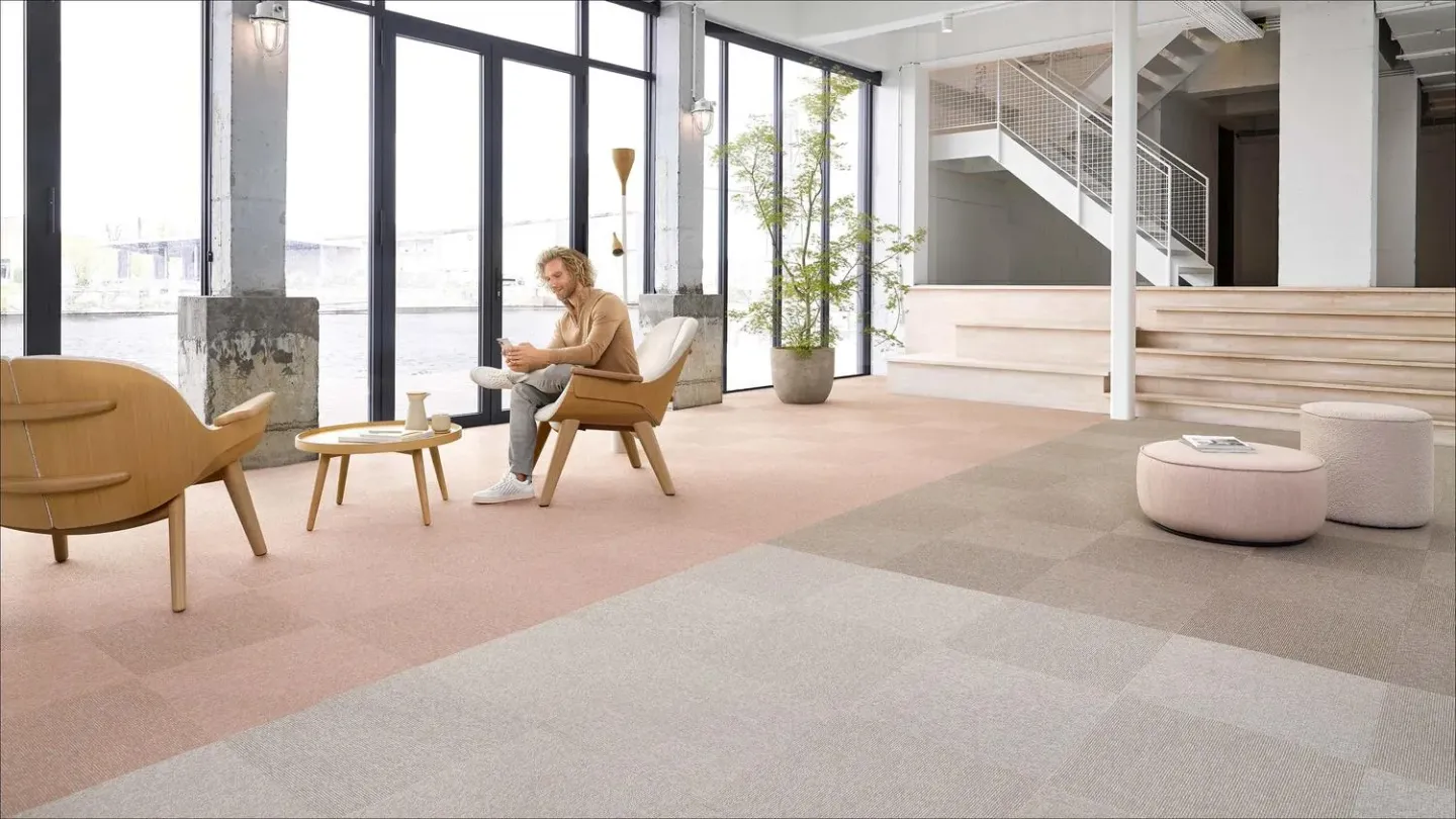 DESSO EcoBase® - bitumenfreier Teppichrücken vollständig recycelbar DESSO EcoBase® - bitumenfreier Teppichrücken vollständig recycelbar