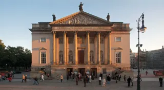 Abdichtungen für Flachdächer und Bauwerke Abdichtungen für Flachdächer und Bauwerke