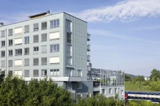 Wellplatten aus Faserzement für die Fassade Wellplatten aus Faserzement für die Fassade