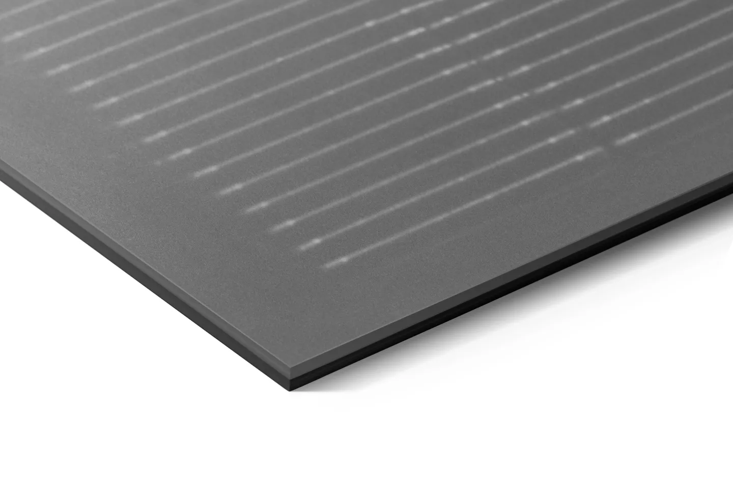 Integrierte Photovoltaiklösungen für die vorgehängte hinterlüftete Fassade Integrierte Photovoltaiklösungen für die vorgehängte hinterlüftete Fassade