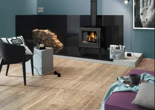 Wand- und Bodenfliesen in Holzoptik Wand- und Bodenfliesen in Holzoptik