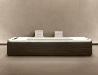 Wand- und Bodenfliesen in monochromen Farben Wand- und Bodenfliesen in monochromen Farben