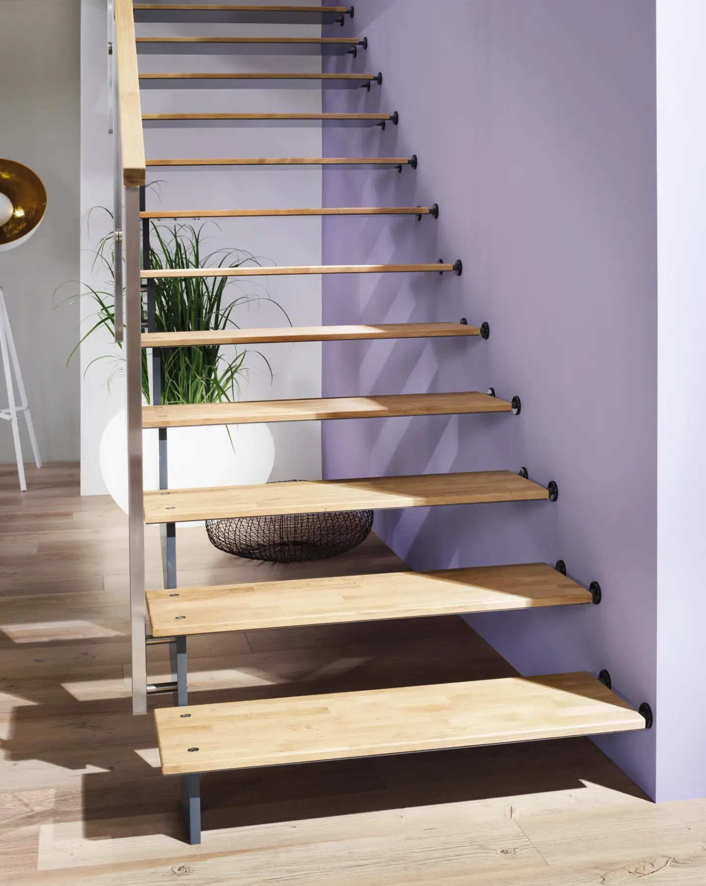 Treppen als  Stahl-Holz Konstruktion Treppen als  Stahl-Holz Konstruktion