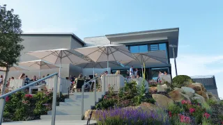 Sonnenschirme für gewerbliche und öffentliche Bereiche Sonnenschirme für gewerbliche und öffentliche Bereiche