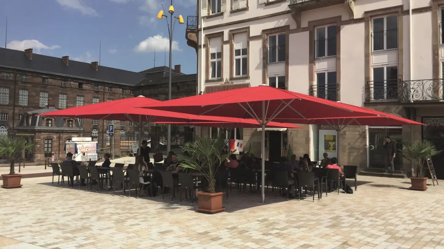 Sonnenschirme für gewerbliche und öffentliche Bereiche Sonnenschirme für gewerbliche und öffentliche Bereiche