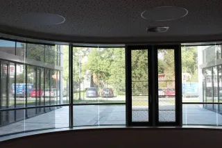Schiebeläden als individuelle Beschattungslösungen
