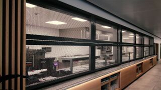 Hebefaltläden als Raumabschluss