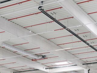 Dunkelstrahler mit Wärmepumpe – eine ideenreiche Koalition