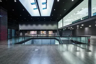 Geräteeinsätze und Kassetten: Installationsraum im Unterflurkanal oder Hohlboden Geräteeinsätze und Kassetten: Installationsraum im Unterflurkanal oder Hohlboden