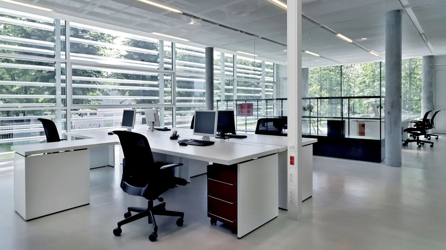 Installationssäulen: Strom- und Datenversorgung frei im Raum Installationssäulen: Strom- und Datenversorgung frei im Raum